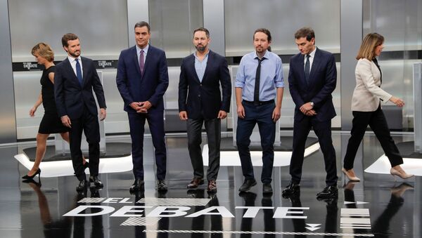 Los líderes de los cinco principales partidos políticos de España durante un debate electoral - Sputnik Mundo