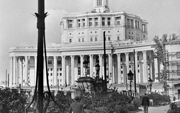Edificio del Teatro del Ejército Soviético en 1940 - Sputnik Mundo