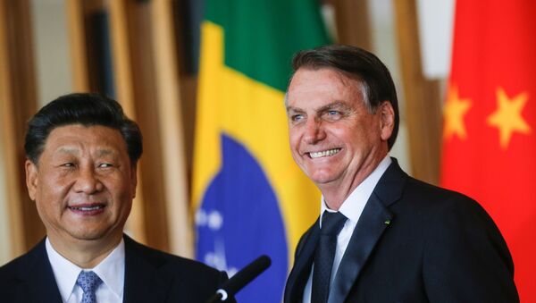 El presidente de Brasil, Jair Bolsonaro, y el de China, Xi Jingping - Sputnik Mundo