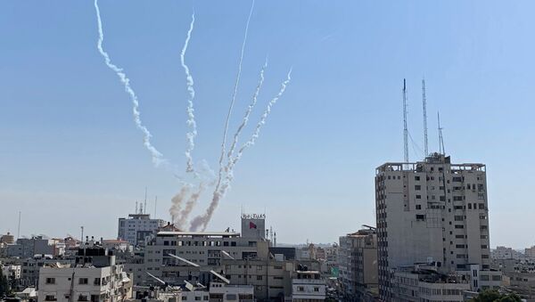 Lanzamientos de cohetes desde Gaza hacia Israel - Sputnik Mundo