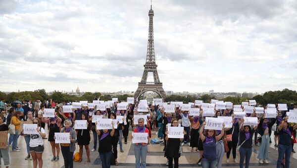 Una protesta del movimiento 'Nous Toutes' en París, Francia (archivo) - Sputnik Mundo