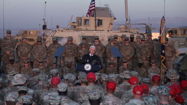 Mike Pence, vicepresidente de EEUU en su visita a Kurdistán iraquí - Sputnik Mundo