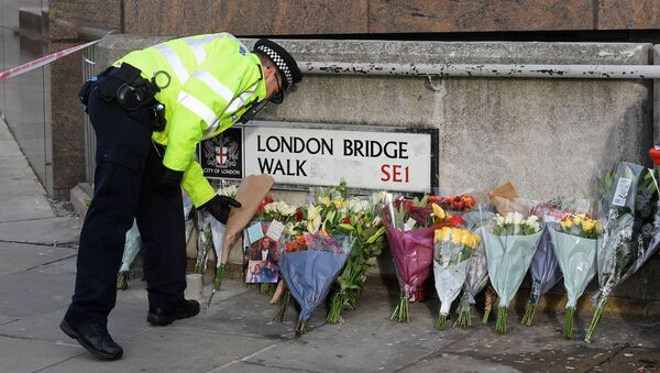 Lugar del atentado en el Puente de Londres en el Reino Unido - Sputnik Mundo