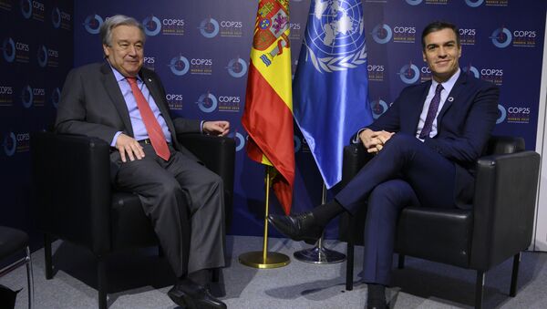 Antonio Guterres y Pedro Sánchez en la cumbre climática COP25 - Sputnik Mundo