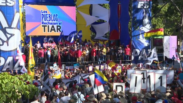 Los venezolanos muestran su rechazo a las sanciones del TIAR  - Sputnik Mundo