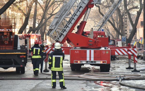 Incendio en un instituto de Odesa, Ucrania - Sputnik Mundo