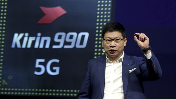 Richard Yu, CEO de Huawei, presenta el procesador Kirin 990 5G - Sputnik Mundo