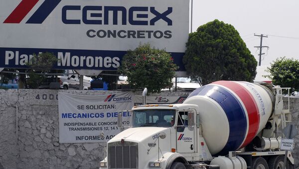 Un camión de la empresa mexicana Cemex - Sputnik Mundo