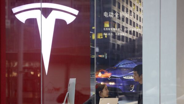 Una tienda de Tesla en China - Sputnik Mundo
