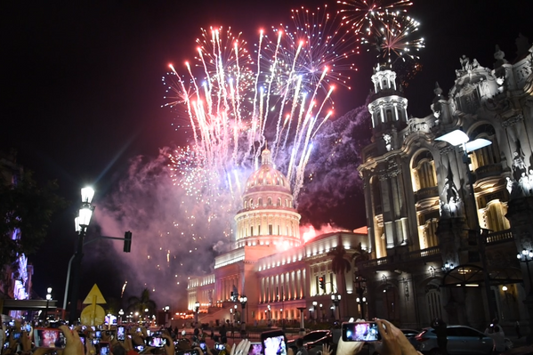 Fuegos artificiales en conmemoración del 500 aniversario de La Habana (Cuba), el 16 de noviembre de 2019 - Sputnik Mundo