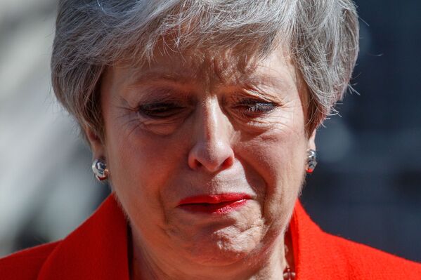 Theresa May, primer ministra de Reino Unido, tras el anuncio de su resignación en Londres, el 25 de mayo de 2019 - Sputnik Mundo