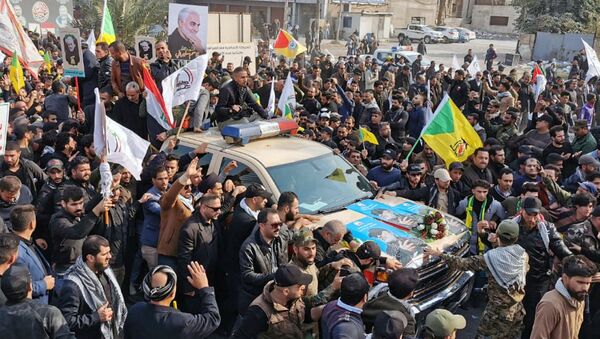 El funeral del comandante de la Fuerza Quds iraní, el general Qasem Soleimani - Sputnik Mundo