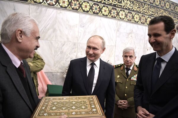 Así fue la visita de Putin a Siria - Sputnik Mundo