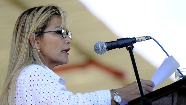 La presidenta de facto de Bolivia, Jeanine Áñez - Sputnik Mundo