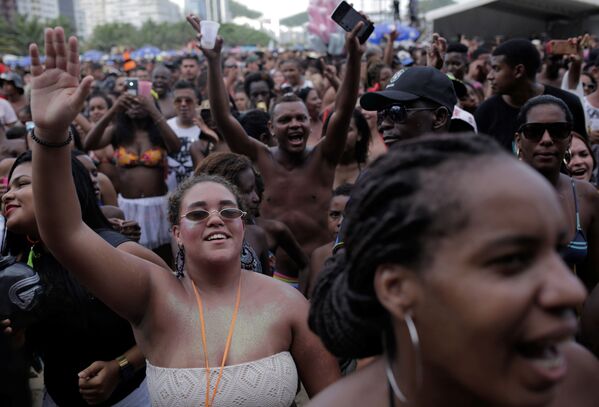 Empieza la temporada de carnavales en Río de Janeiro - Sputnik Mundo