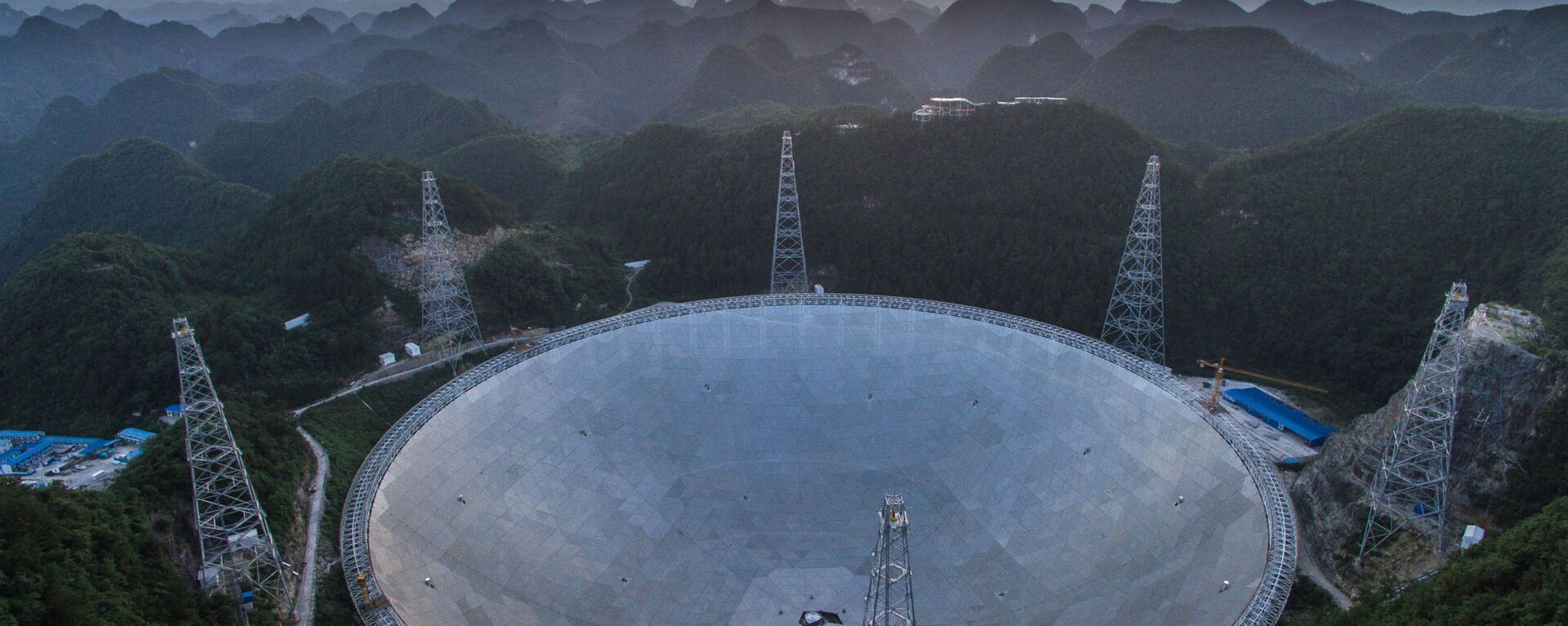 El radiotelescopio chino FAST  - Sputnik Mundo, 1920, 22.01.2020