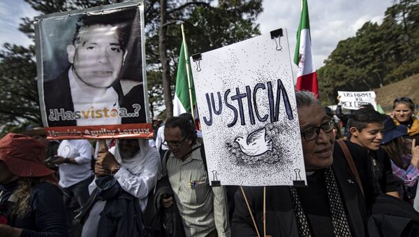 Caminata por verdad, justicia y paz y contra la impunidad en México - Sputnik Mundo
