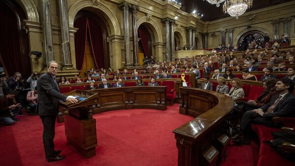 La sesión plenaria del Parlamento de Cataluña, España - Sputnik Mundo