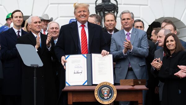 Donald Trump, presidente de EEUU, en la ceremonia de la firma del acuerdo comercial entre México, EEUU y Canadá (T-MEC)  - Sputnik Mundo