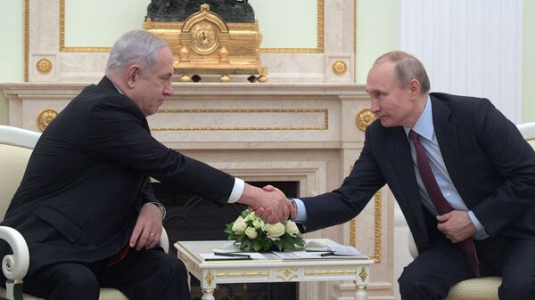 El primer ministro israelí, Benjamín Netanyahu, se reúne con el presidente ruso, Vladímir Putin - Sputnik Mundo