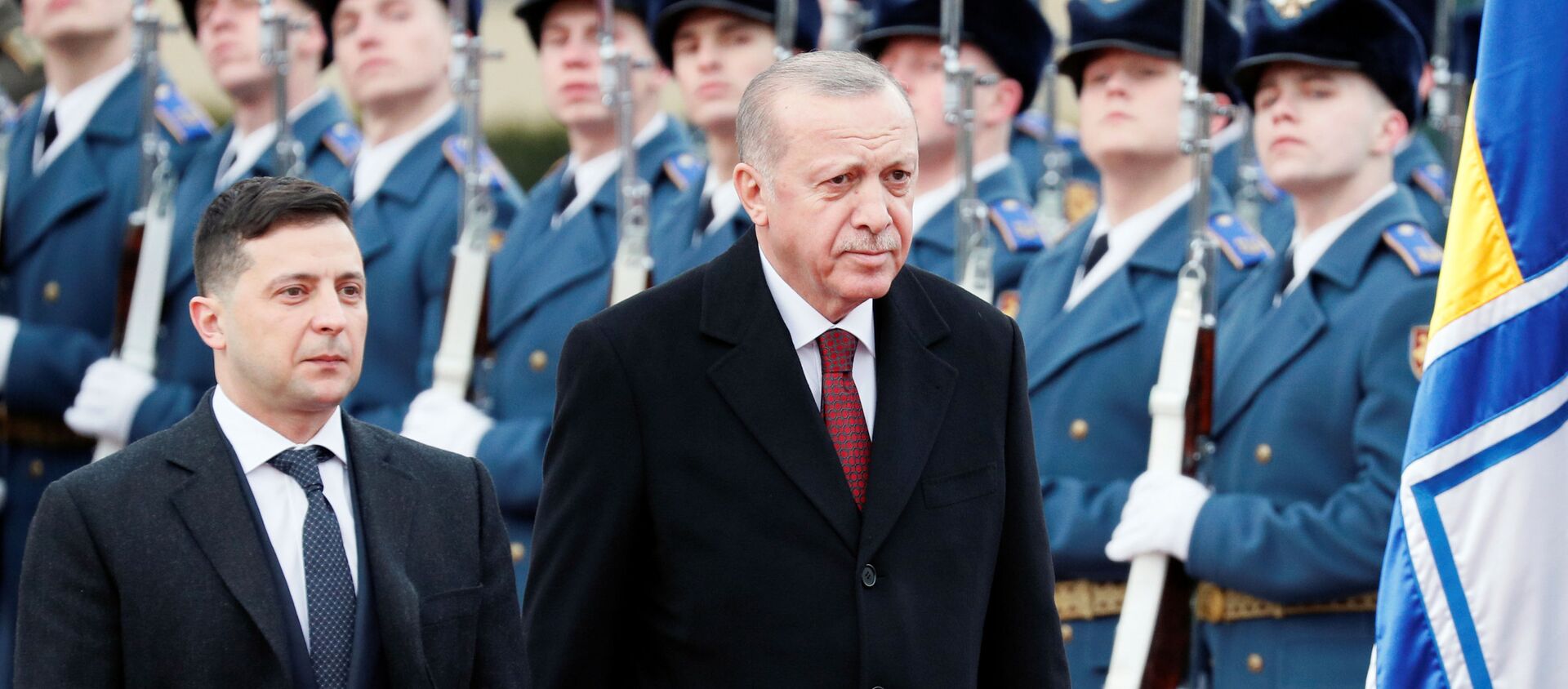 El presidente de Ucrania, Volodímir Zelenski, junto a su homólogo turco, Recep Tayyip Erdogan - Sputnik Mundo, 1920, 03.02.2020