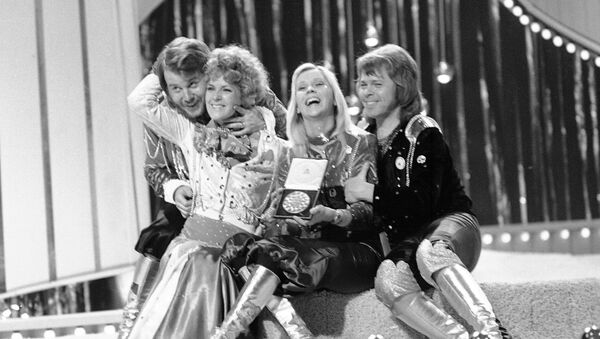 El grupo sueco ABBA en el festival Eurovisión de 1974 - Sputnik Mundo