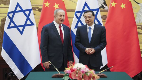 El primer ministro israelí, Benjamin Netanyahu, y el premier chino, Li Keqiang (archivo) - Sputnik Mundo