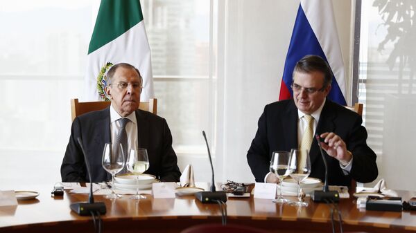 El canciller ruso, Serguéi Lavrov, y su homólogo mexicano, Marcelo Ebrard - Sputnik Mundo