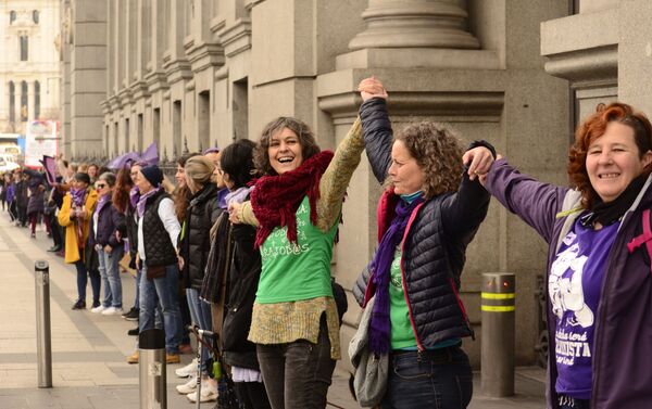 La huelga feminista del Día de la Mujer en España - Sputnik Mundo