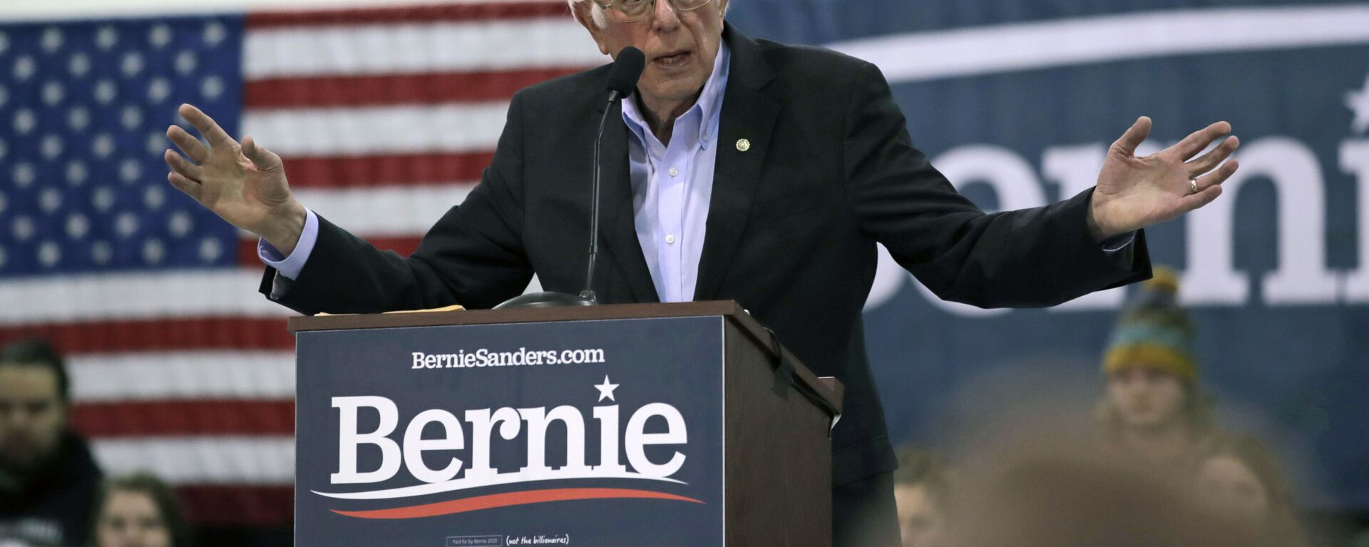 El excandidato demócrata a la Presidencia de EEUU Bernie Sanders durante un acto de campaña - Sputnik Mundo, 1920, 02.06.2024
