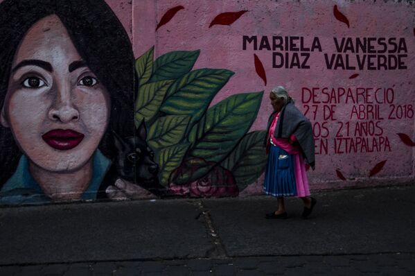 Mural de Mariela Vanessa Díaz Valverde, desaparecida el 27 de abril de 2018 en las proximidades del metro Iztapalapa, en Ciudad de México donde fue vista por última vez, elaborado por el сolectivo Hasta Encontrarles CdMx. - Sputnik Mundo
