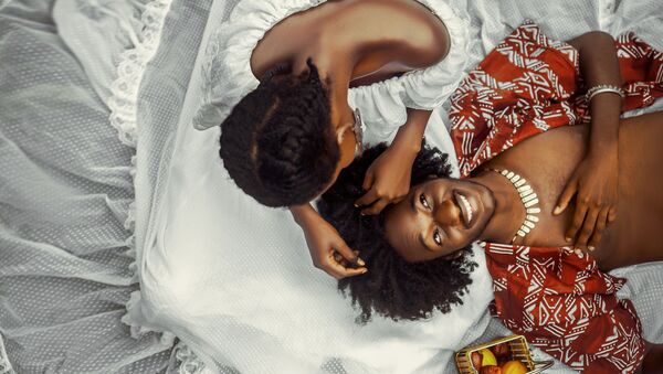 'Love is in the air': las fotos románticas más impresionantes
 - Sputnik Mundo