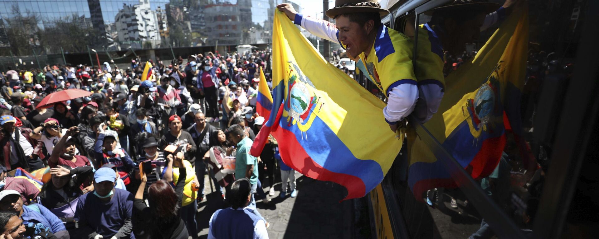 Indígenas ecuatorianos protestas durante la crisis política de octubre de 2019 en Ecuador - Sputnik Mundo, 1920, 28.06.2022