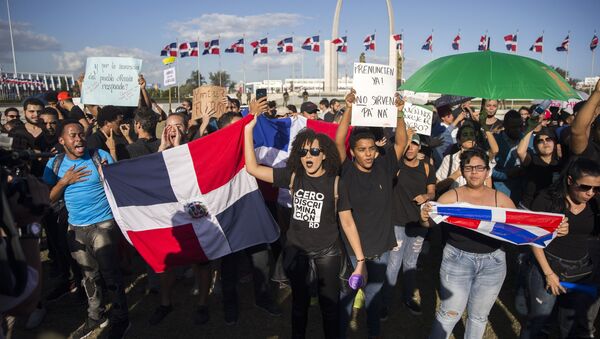 Protesta frente a la Junta Central Electoral de la República Dominicana en Santo Domingo - Sputnik Mundo