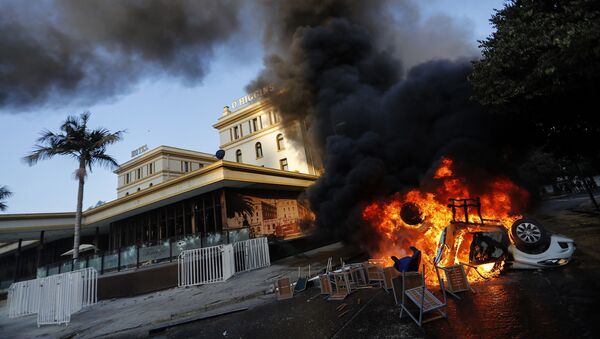 Incidentes frente al tradicional Hotel O’Higgins en Viña del Mar - Sputnik Mundo