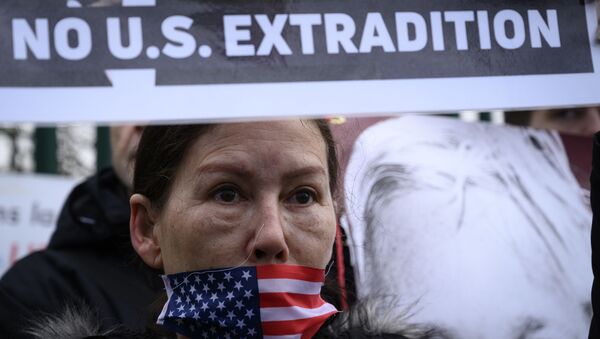 Manifestación contra la extradición de Julian Assange  - Sputnik Mundo
