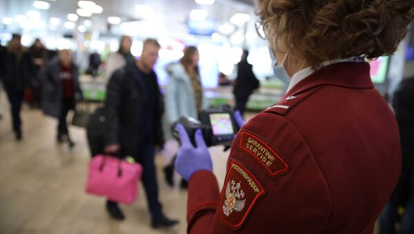 Control sanitario de Rospotrebnadzor en un aeropuerto ruso - Sputnik Mundo