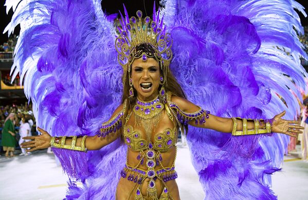 Carnaval contra el coronavirus: las fotos más impresionantes de la semana - Sputnik Mundo