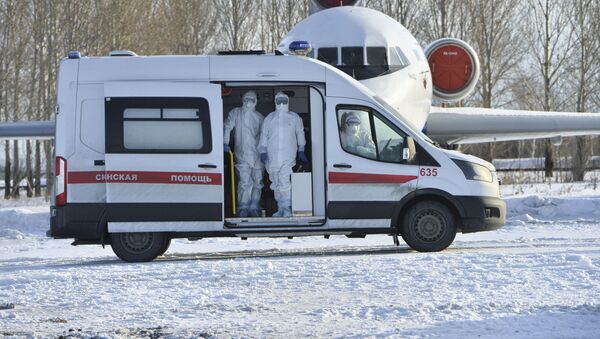 Una ambulancia especial rusa para pacientes con coronavirus - Sputnik Mundo