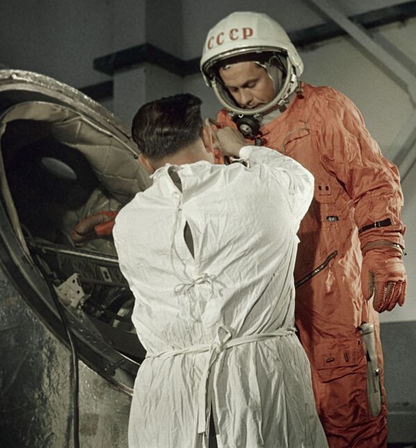 Hace 60 años se formó el primer escuadrón de cosmonautas de la URSS

 - Sputnik Mundo