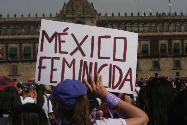 Megamarcha feminista en la Ciudad de México por el Día Internacional de la Mujer - Sputnik Mundo