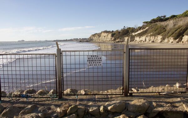Acceso prohibido a las playas del interior de la base militar de Rota (Cádiz) - Sputnik Mundo