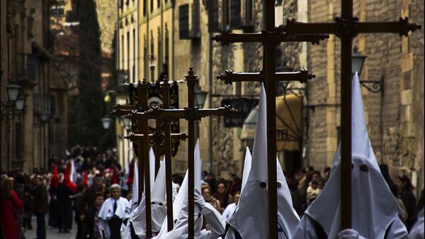 Celebración de la Semana Santa en España (imagen referencial) - Sputnik Mundo