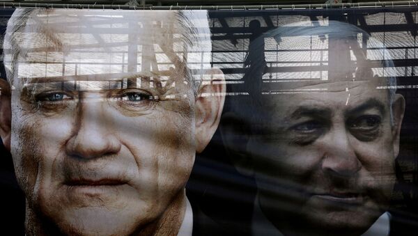 El líder de Azul y Blanco, Benny Gantz, y el líder de Likud, primer ministro israelí, Benjamín Netanyahu - Sputnik Mundo