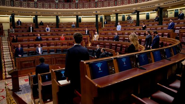 La sesión plenaria del Parlamento español - Sputnik Mundo