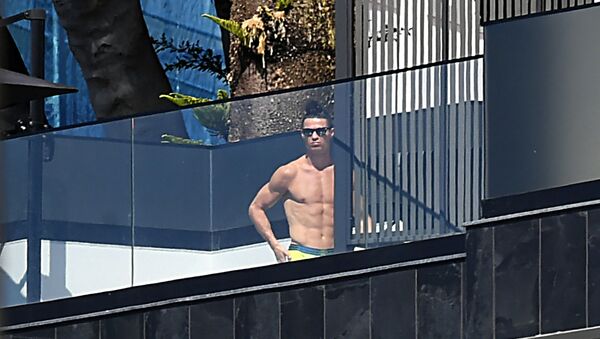 Cristiano Ronaldo, jugador de fútbol portugués - Sputnik Mundo