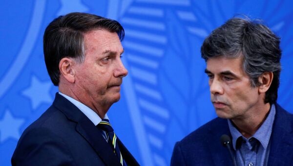 El presidente de Brasil, Jair Bolsonaro, junto al nuevo ministro de Salud, Nelson Teich - Sputnik Mundo