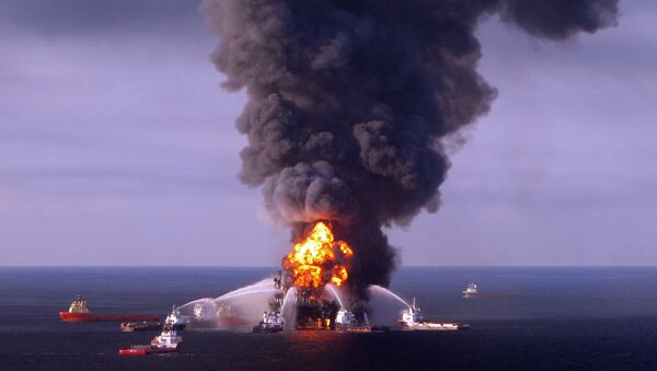 Catástrofe en la plataforma Deepwater Horizon de British Petroleum (BP) - Sputnik Mundo