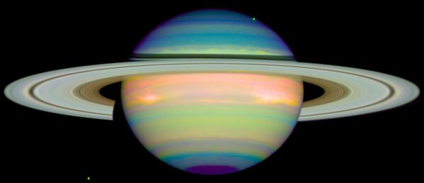 Saturno infrarrojo (1998) - Sputnik Mundo