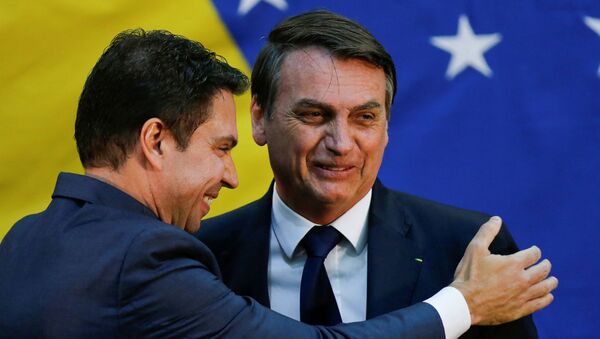 Alexandre Ramagem y Jair Bolsonaro, el presidente de Brasil - Sputnik Mundo